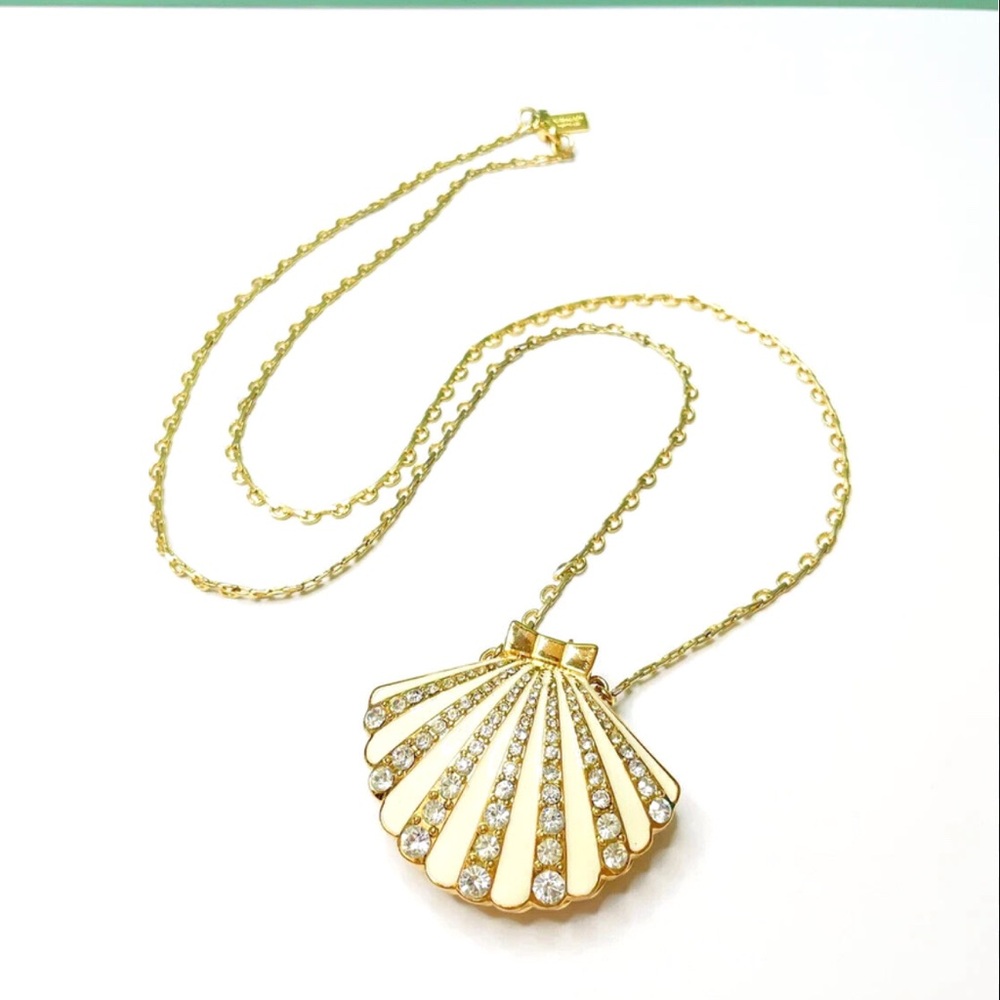 NWT - RARE Kate Spade "Shore Thing" Crystal Clam with Pearl Locket